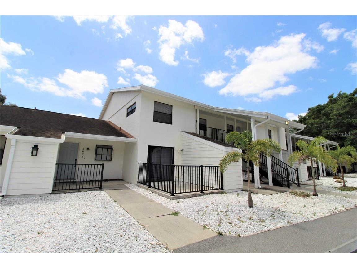 4075 Lake Forest Drive #4075 Sarasota FL 34233 A4569906 image1