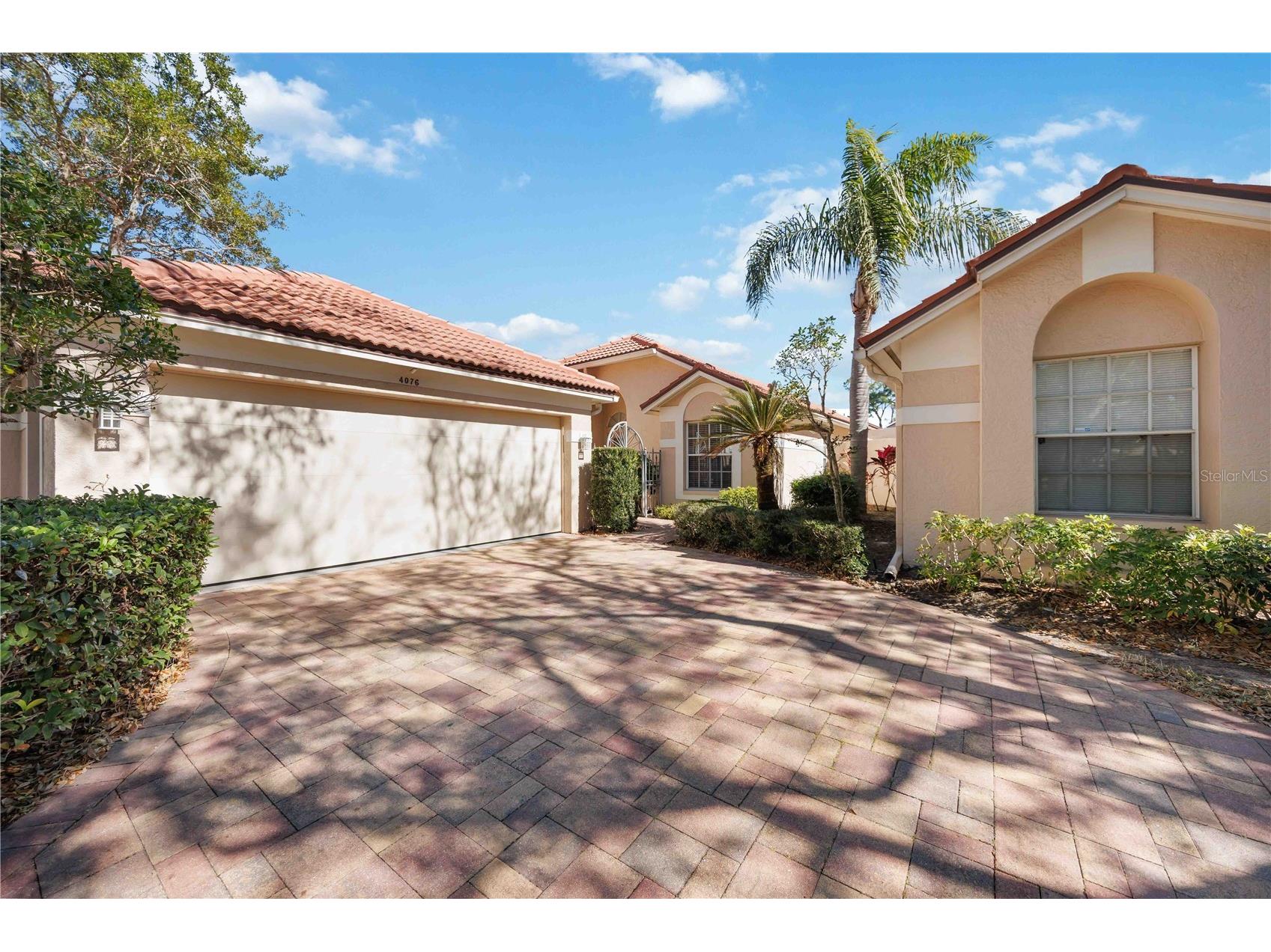 4076 Lyndhurst Court Sarasota FL 34235 A4681141 image1