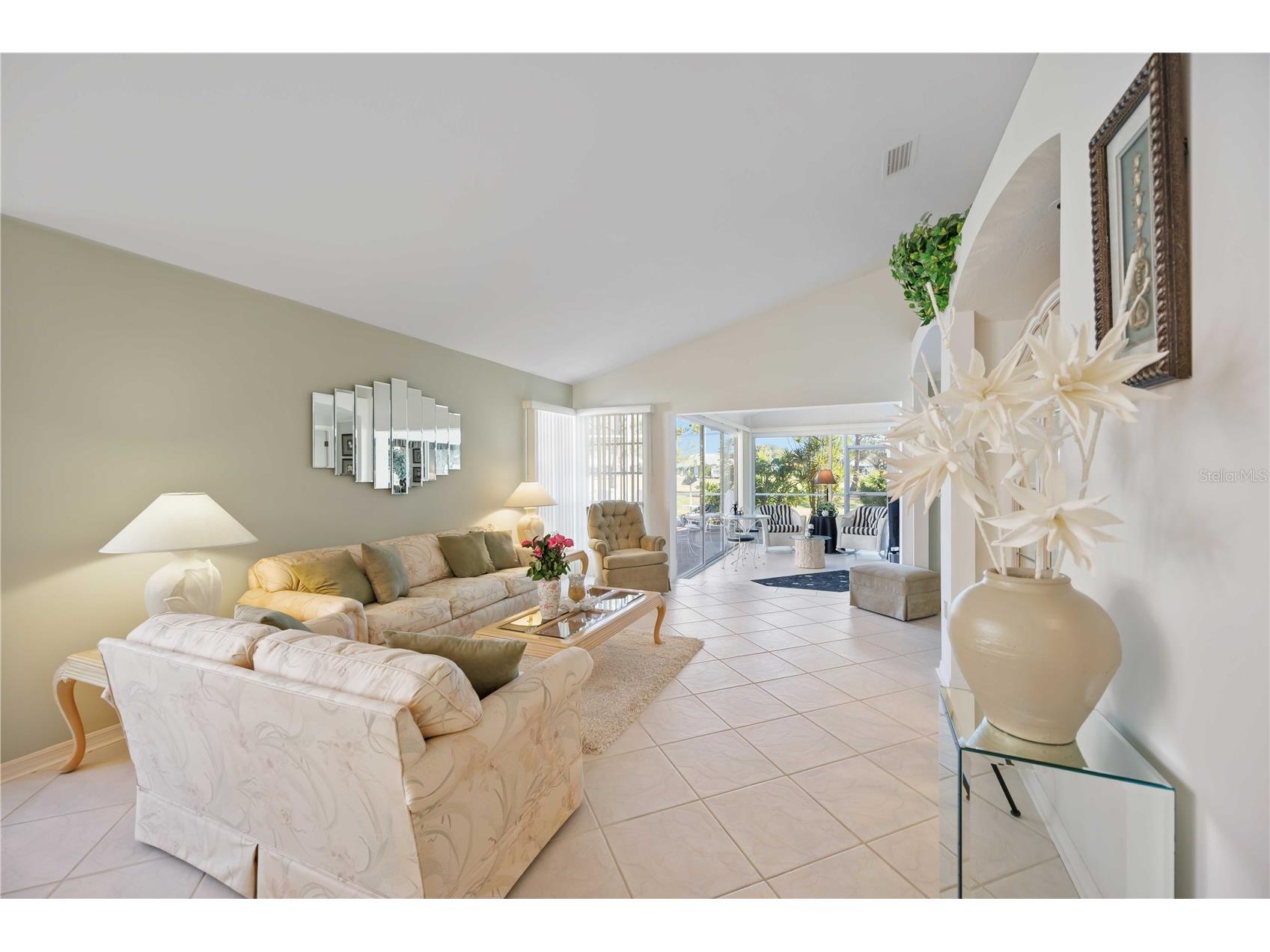 4076 Lyndhurst Court Sarasota FL 34235 A4681141 image11