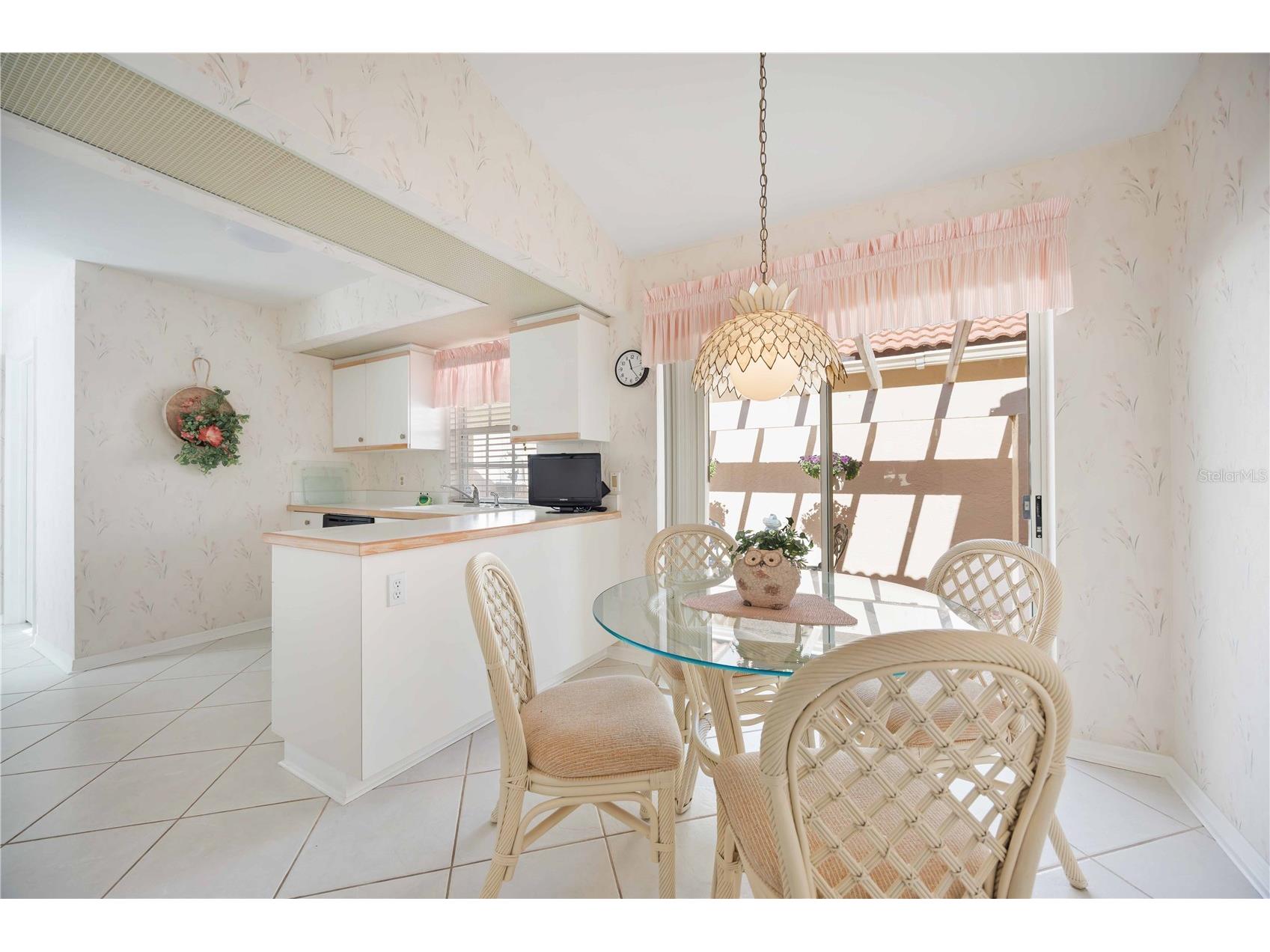 4076 Lyndhurst Court Sarasota FL 34235 A4681141 image22