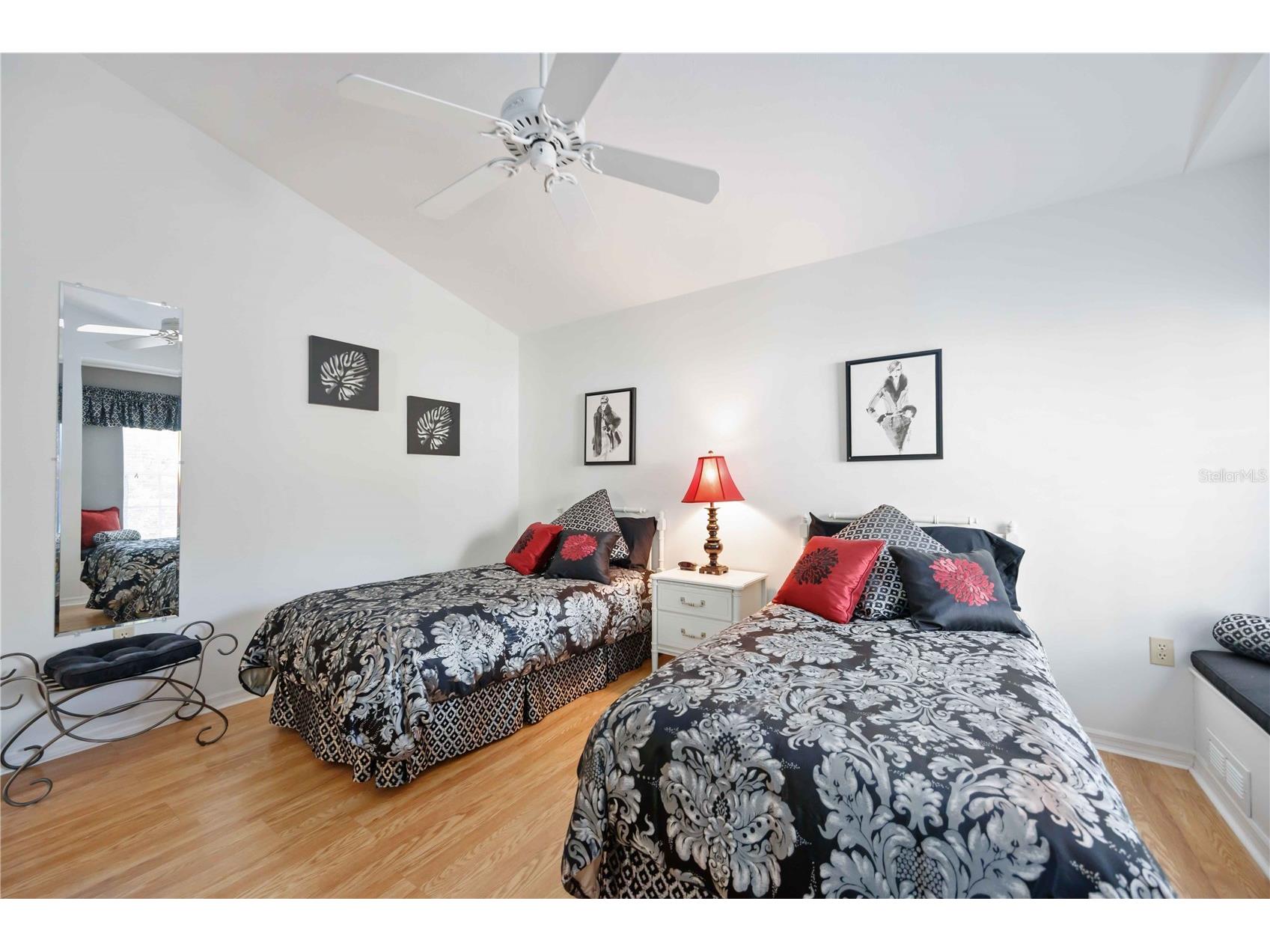 4076 Lyndhurst Court Sarasota FL 34235 A4681141 image31