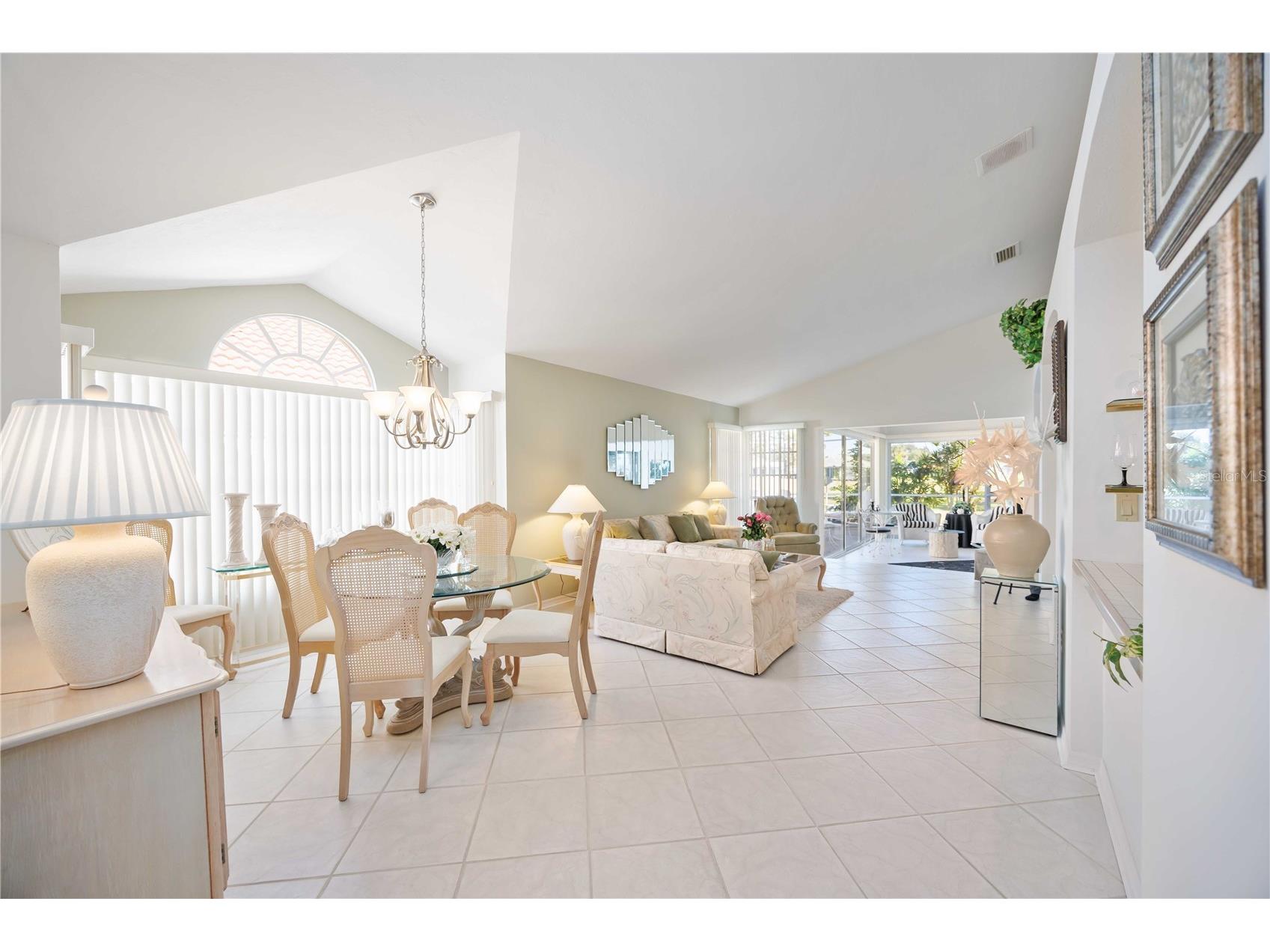 4076 Lyndhurst Court Sarasota FL 34235 A4681141 image9