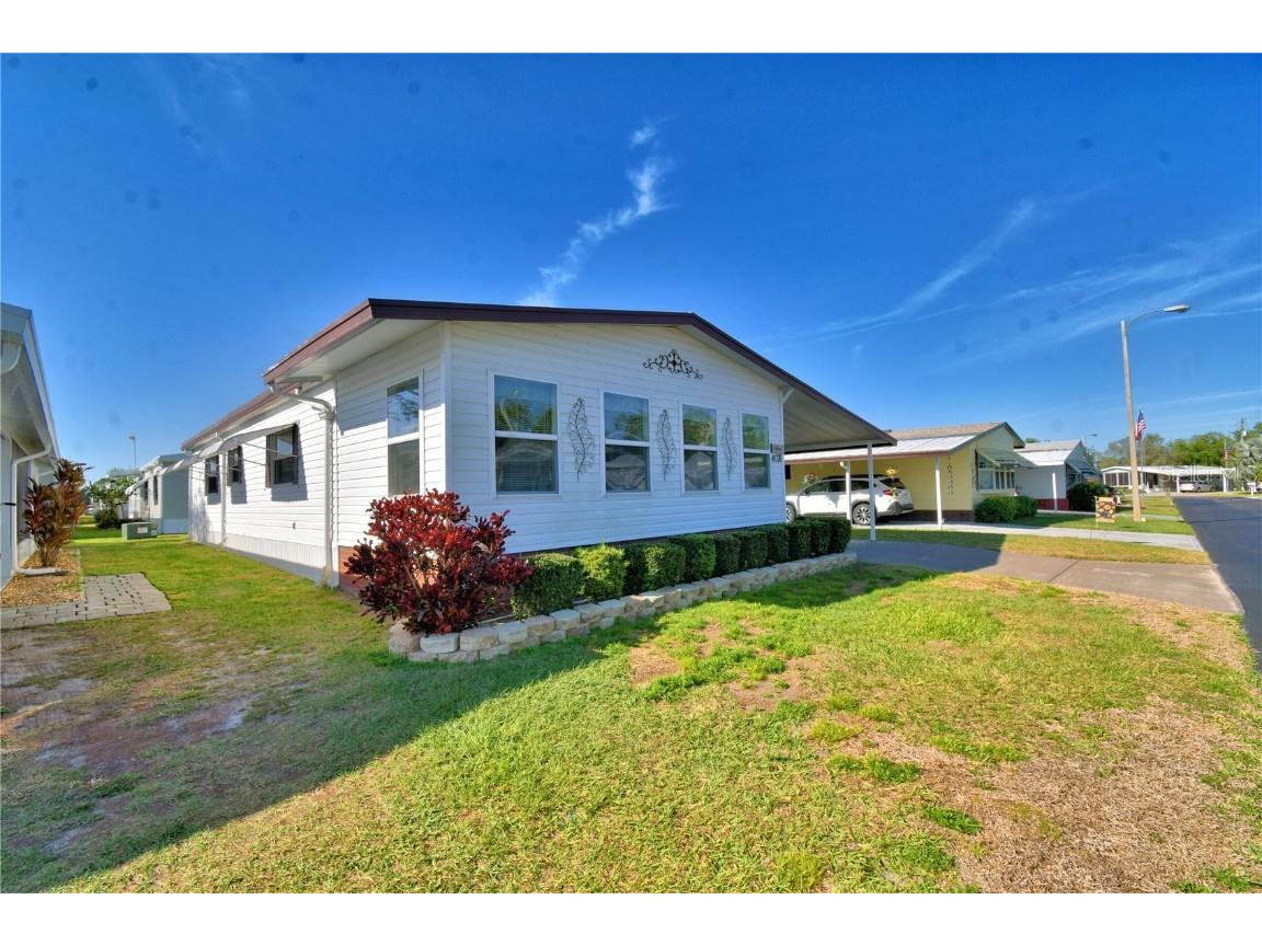 4076 Rolling Oaks Drive Winter Haven FL 33880 - Dinner Lake P4934134 image1