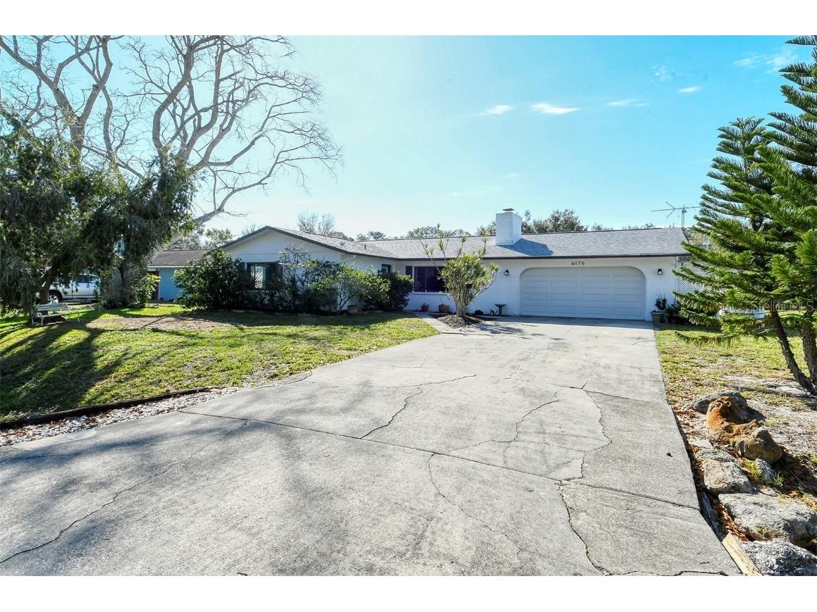 4076 Velarde Lane Sarasota FL 34235 A4597771 image1