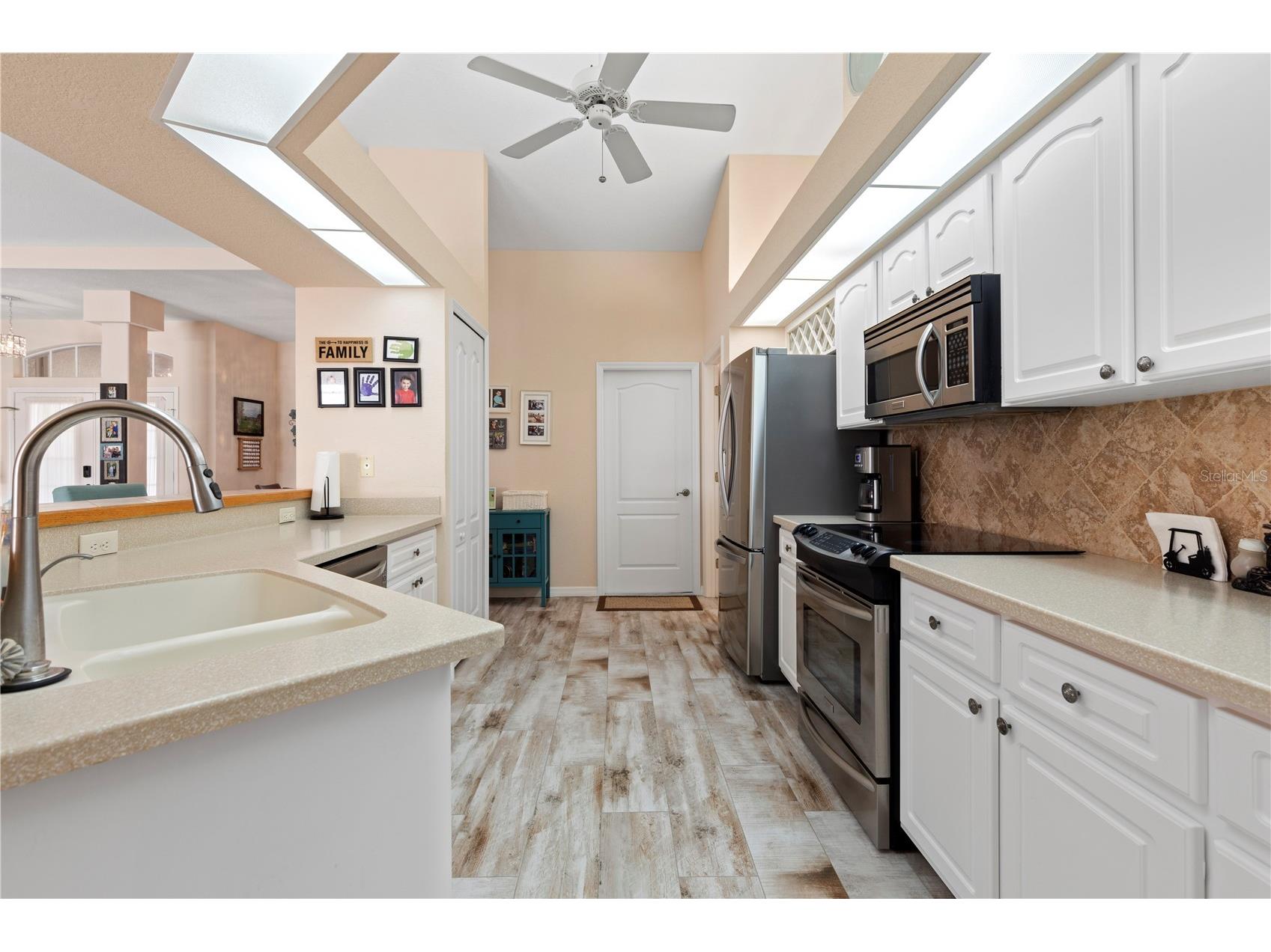 4077 La Costa Island Court Punta Gorda FL 33950 C7519643 image9