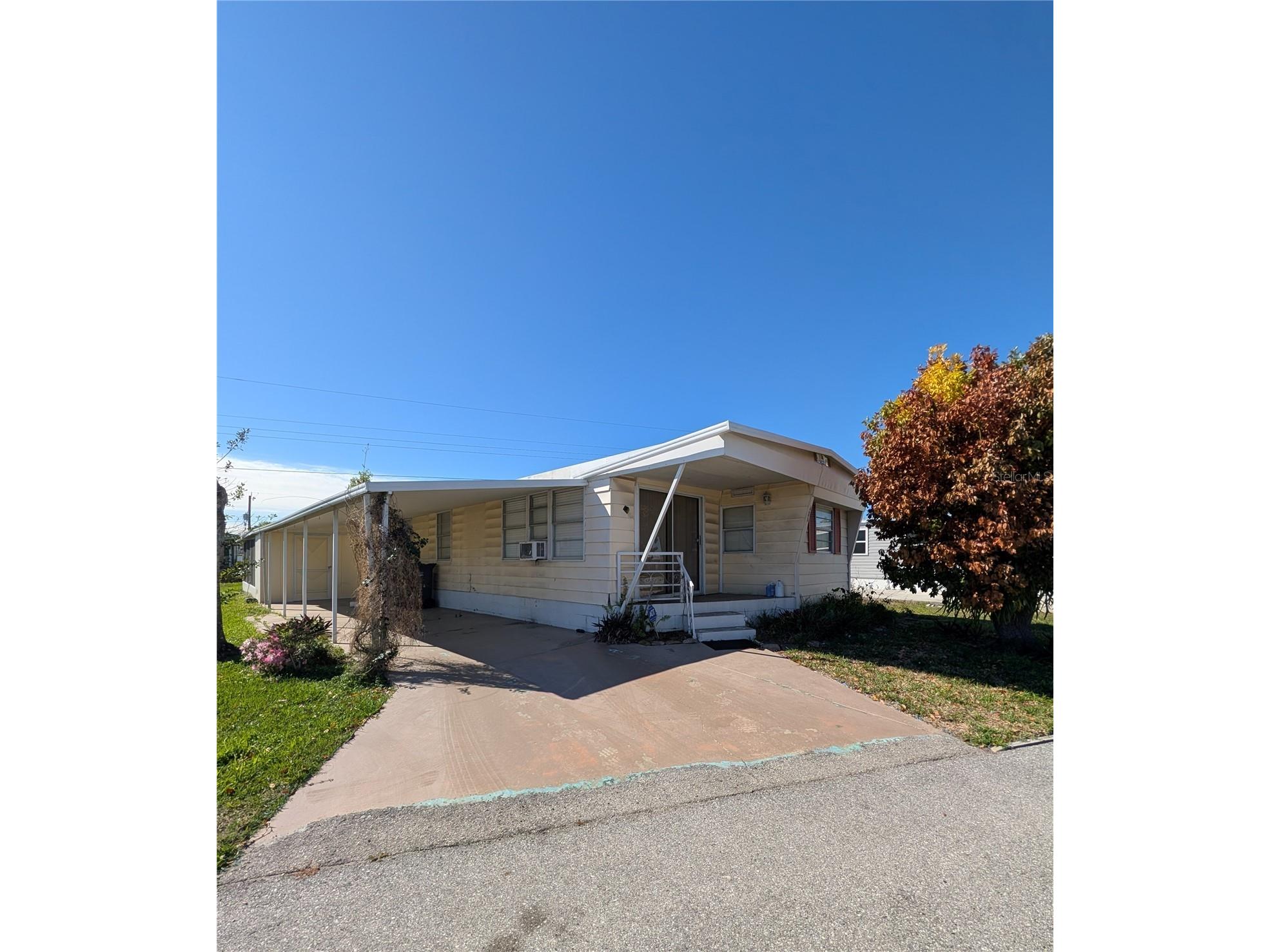 408 51st Avenue Drive W Bradenton FL 34207 A4686059 image1