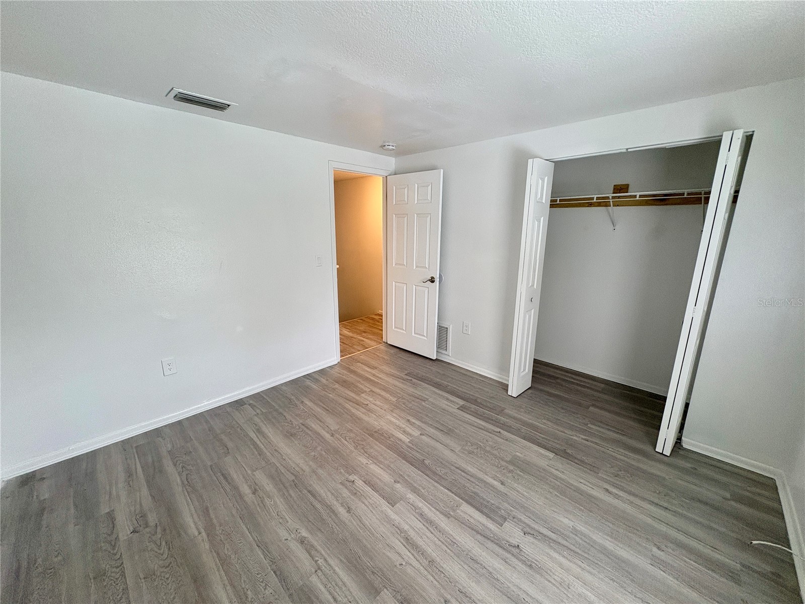 408 57th Avenue Drive E #E Bradenton FL 34203 A4695833 image13