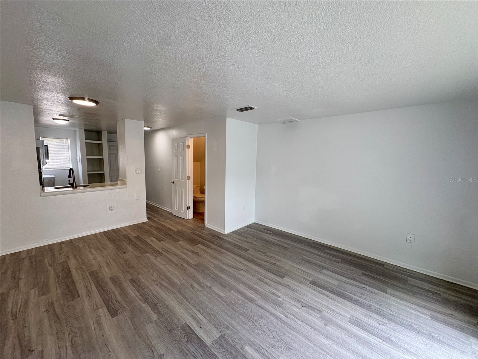 408 57th Avenue Drive E #E Bradenton FL 34203 A4695833 image7