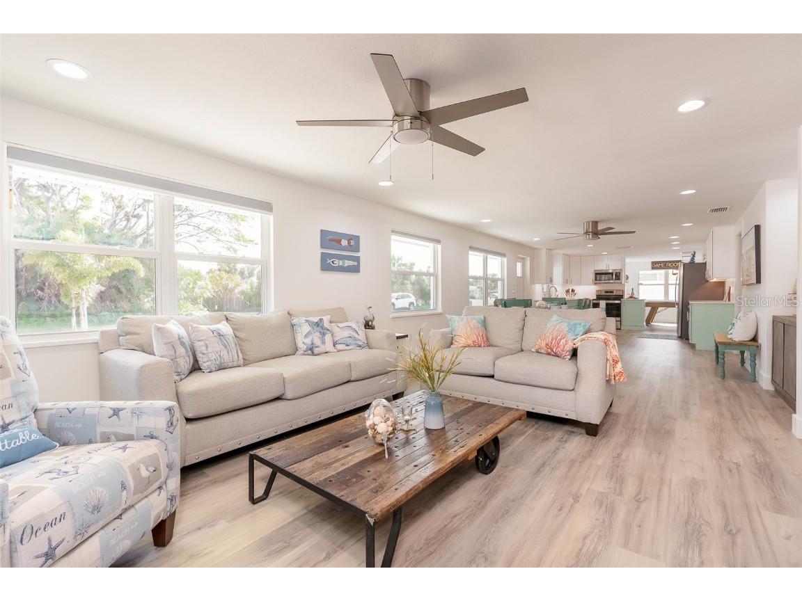 408 71st Street Holmes Beach FL 34217 A4668595 image10