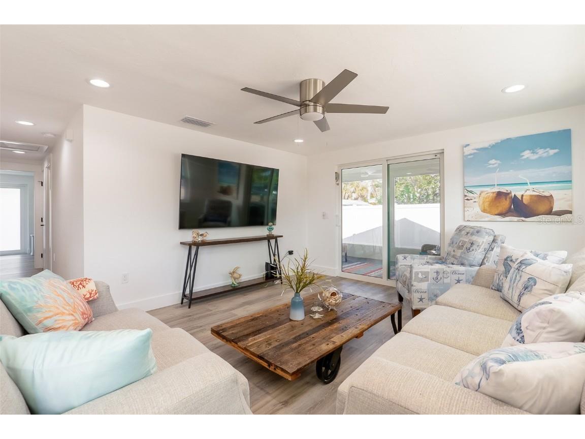 408 71st Street Holmes Beach FL 34217 A4668595 image11