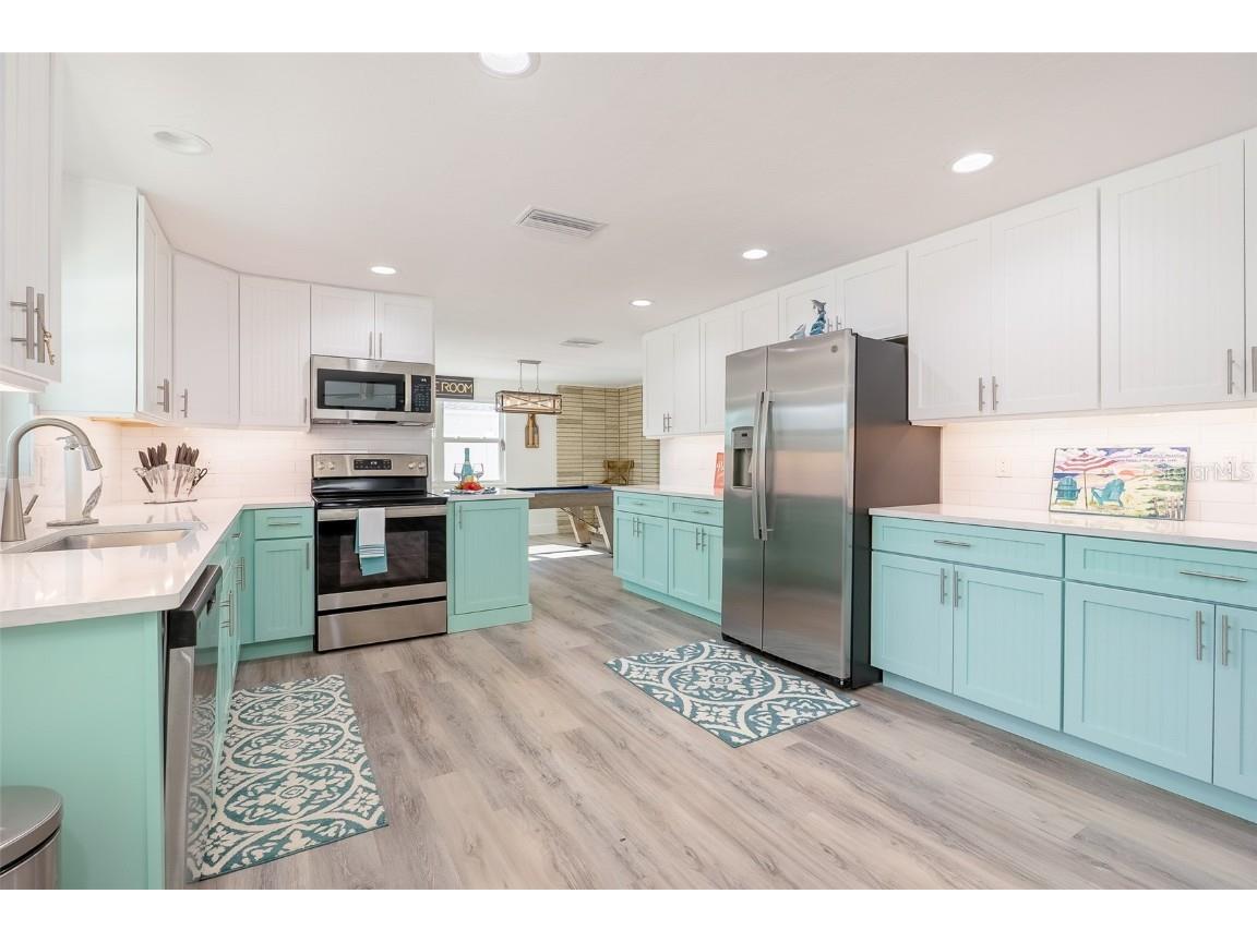 408 71st Street Holmes Beach FL 34217 A4668595 image4