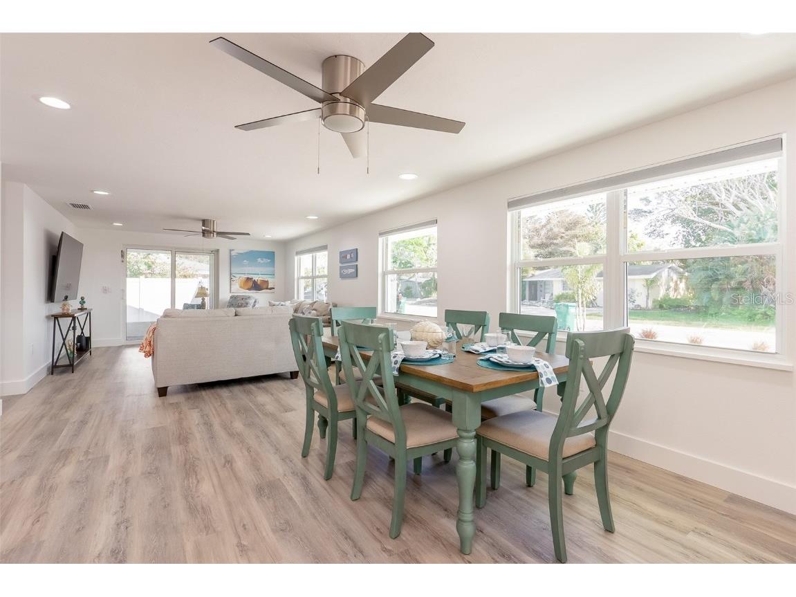 408 71st Street Holmes Beach FL 34217 A4668595 image8