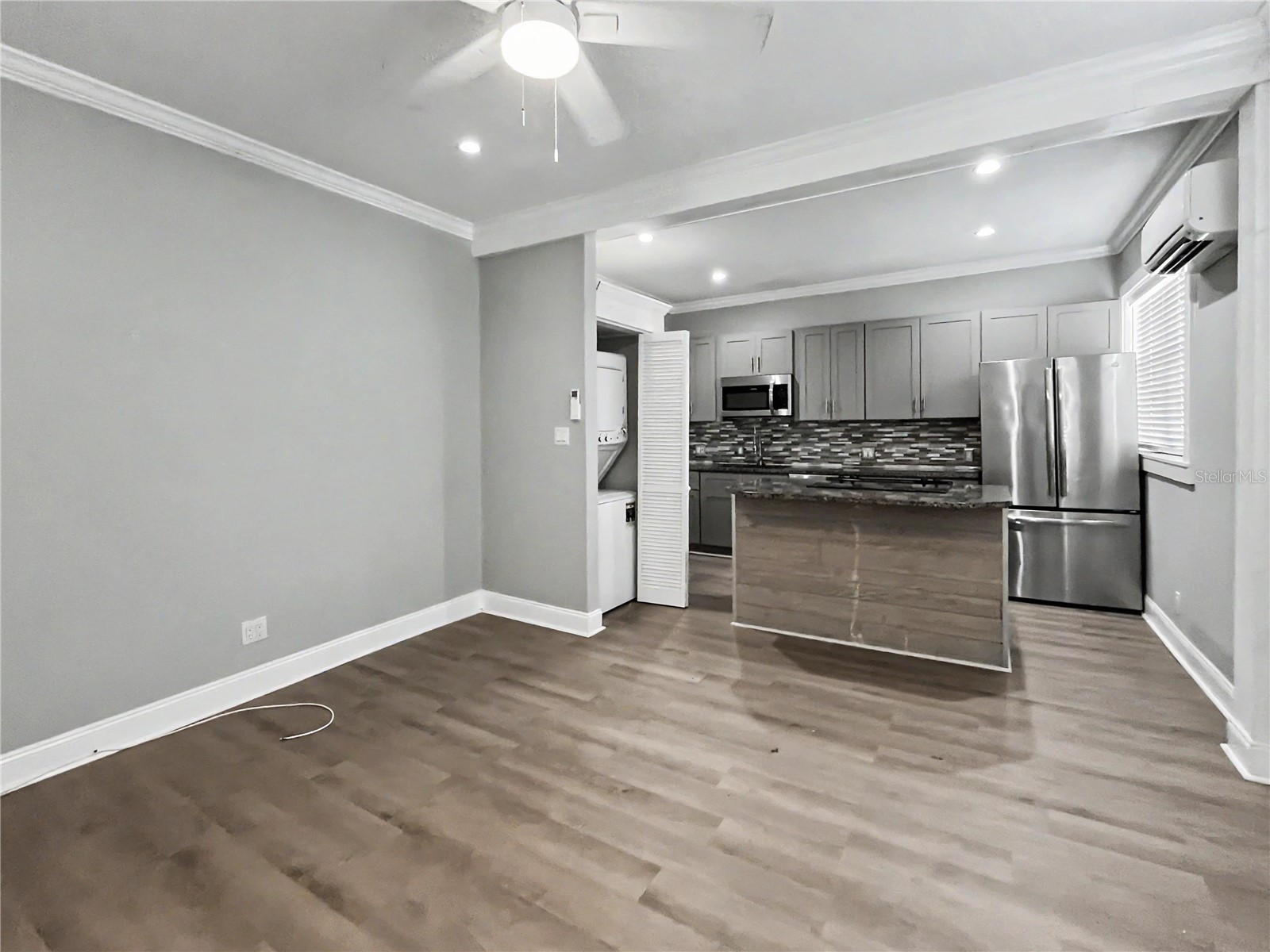 408 Armada Road S #2 Venice FL 34285 A4695735 image2