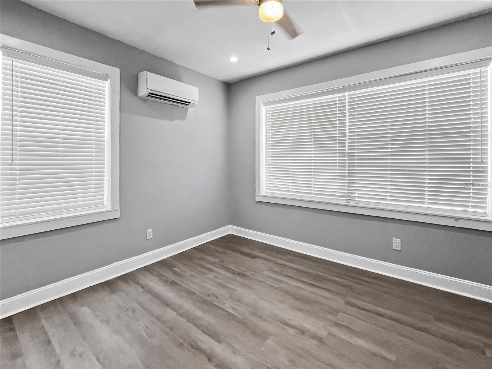408 Armada Road S #2 Venice FL 34285 A4695735 image6