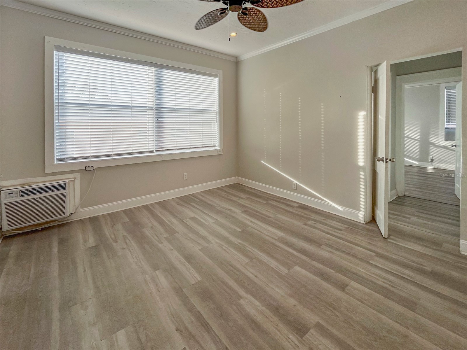 408 Armada Road S #7 Venice FL 34285 A4678996 image2