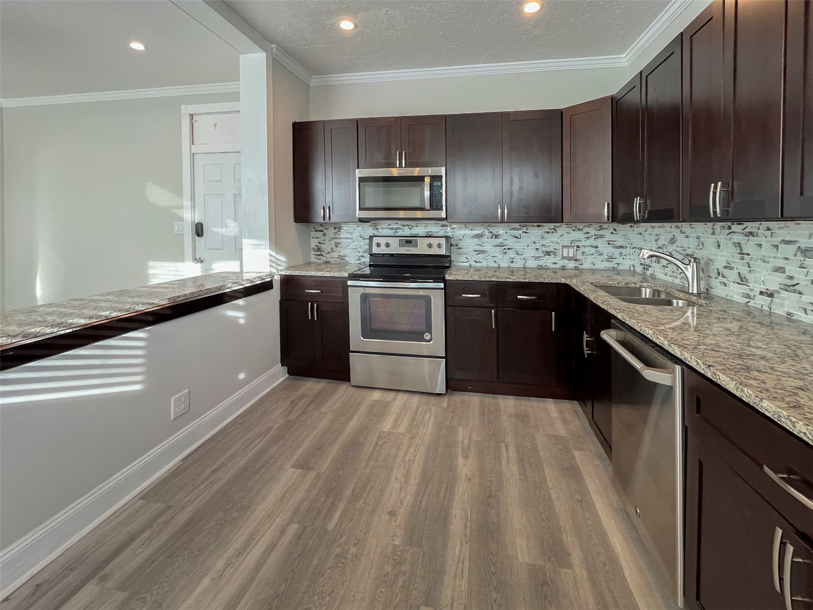 408 Armada Road S #7 Venice FL 34285 A4678996 image4