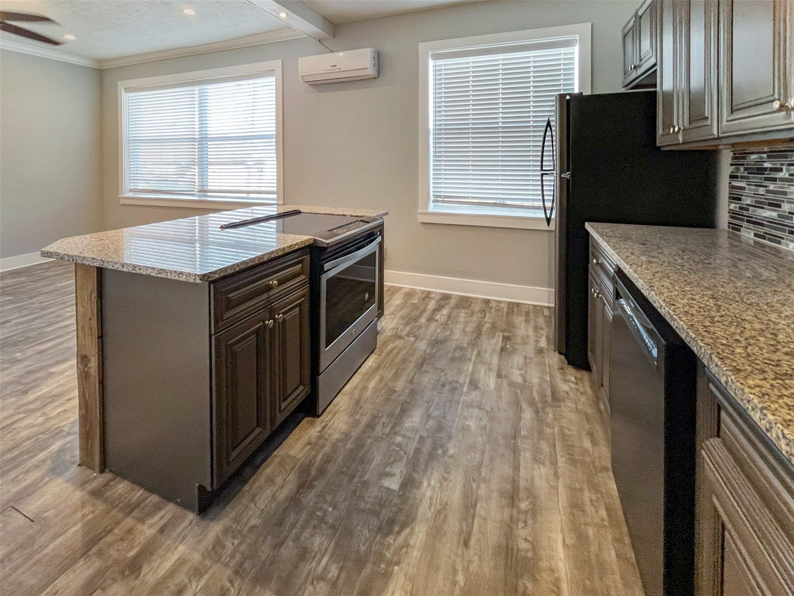 408 Armada Road S #8 Venice FL 34285 A4678998 image3