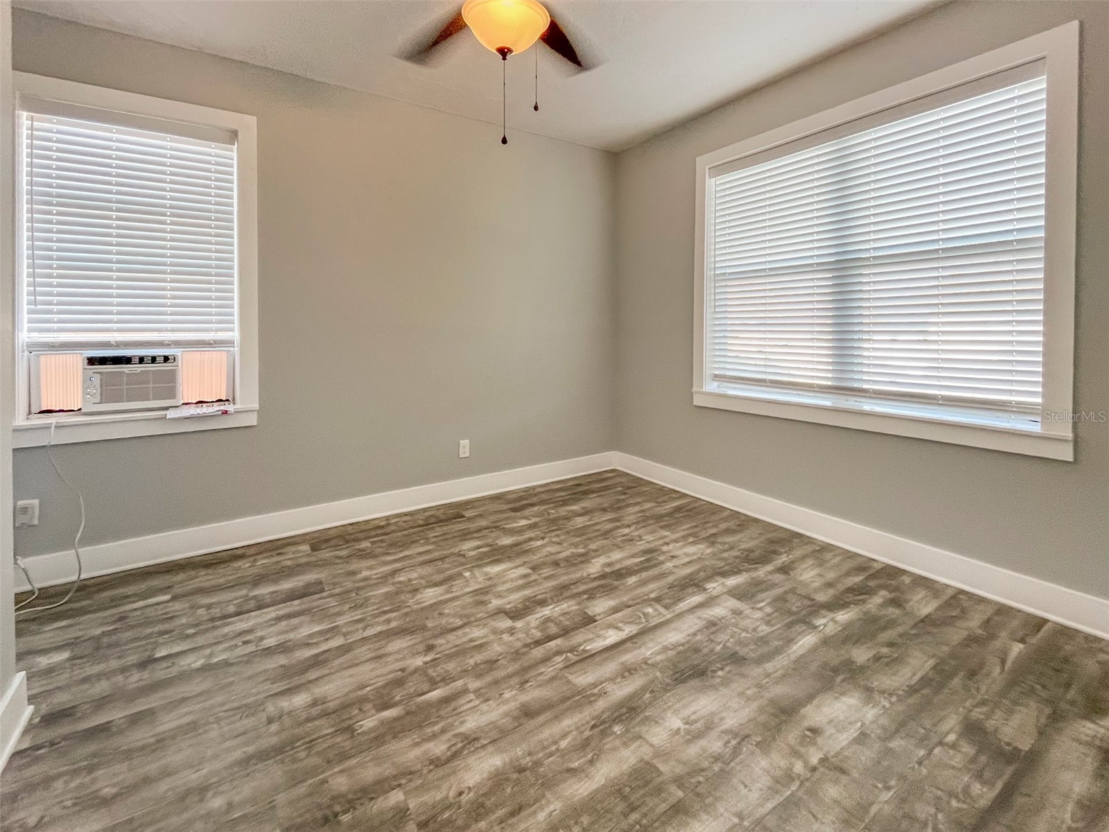 408 Armada Road S #8 Venice FL 34285 A4678998 image6