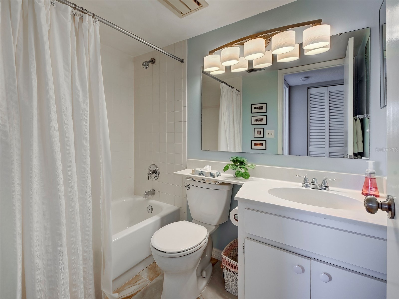 408 Cerromar Circle S #233 Venice FL 34293 N6143243 image26