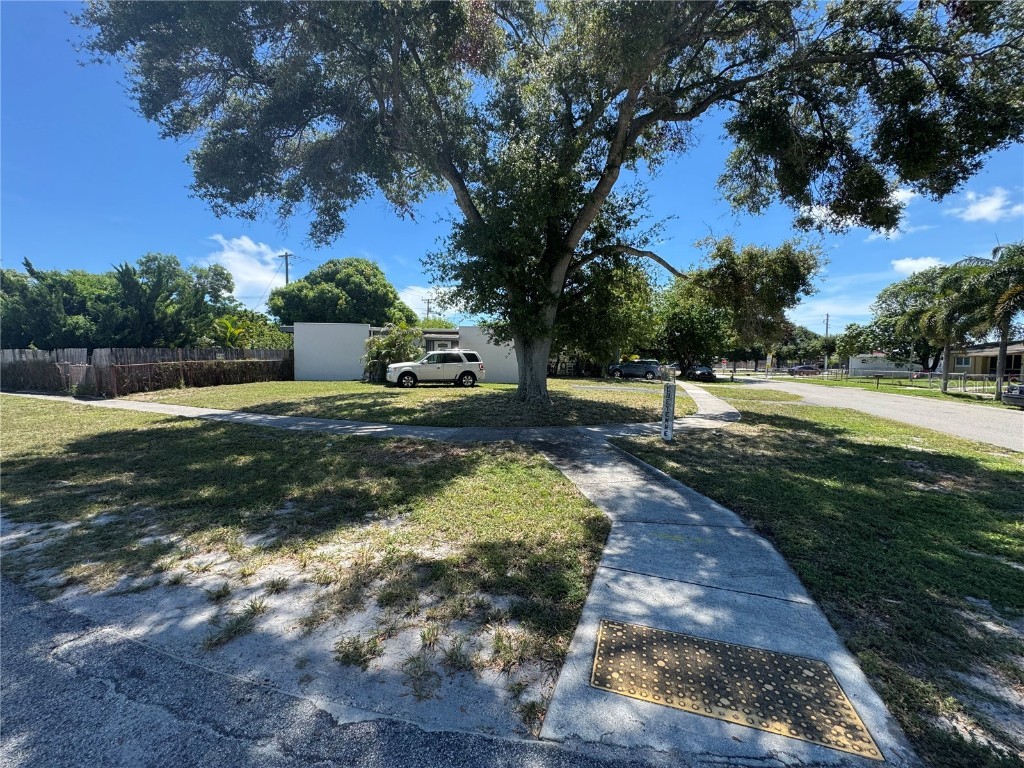 408 Cheyenne Drive Lake Worth FL 33462 TB8418803 image1