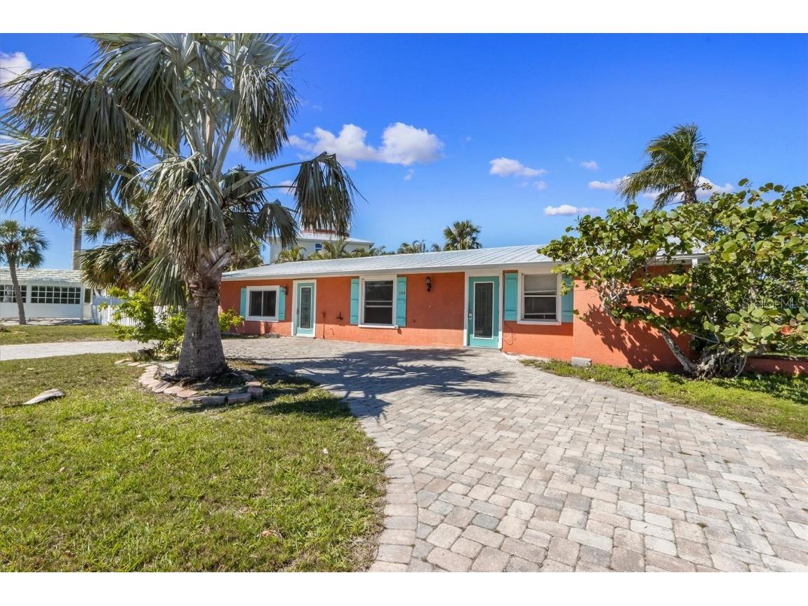 408 Clark Lane Holmes Beach FL 34217 A4646008 image1