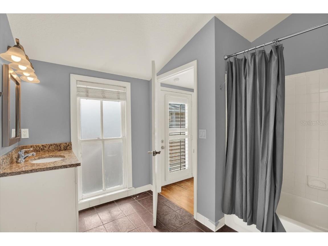 408 E Amelia Avenue Tampa FL 33602 TB8329169 image24