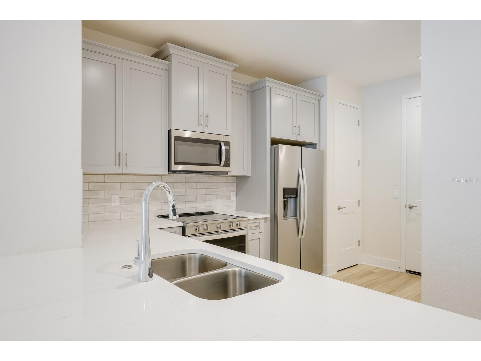 408 Finn Way Dunedin FL 34698 TB8508356 image17