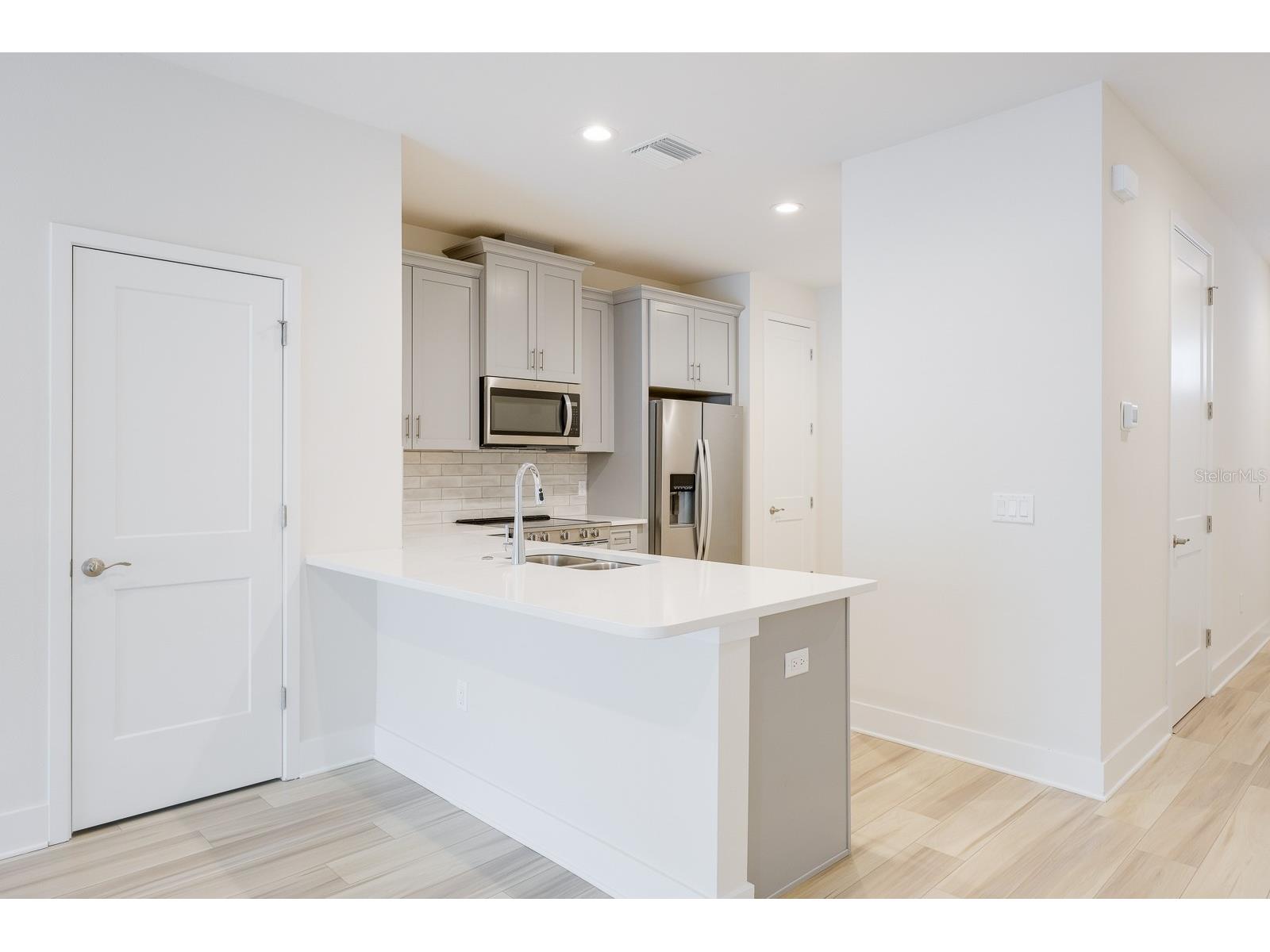 408 Finn Way Dunedin FL 34698 TB8508397 image14