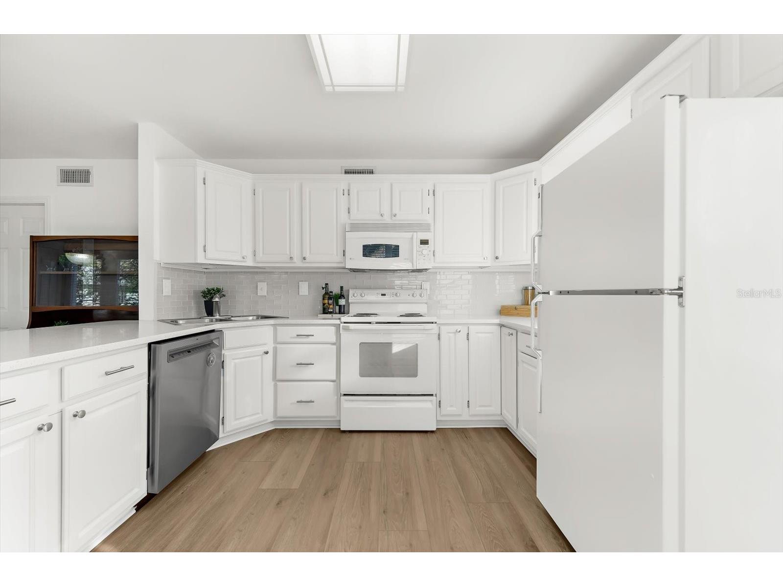 408 Georgia Avenue Crystal Beach FL 34681 TB8479610 image22