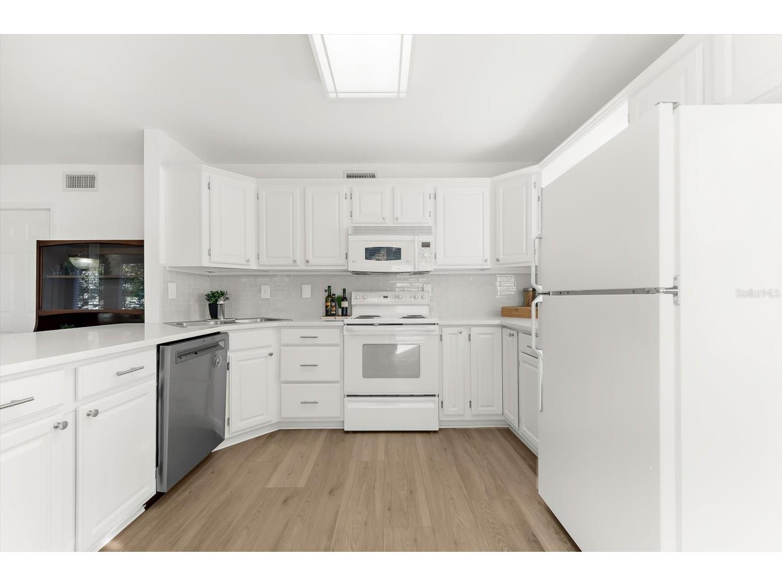 408 Georgia Avenue Crystal Beach FL 34681 TB8479610 image24