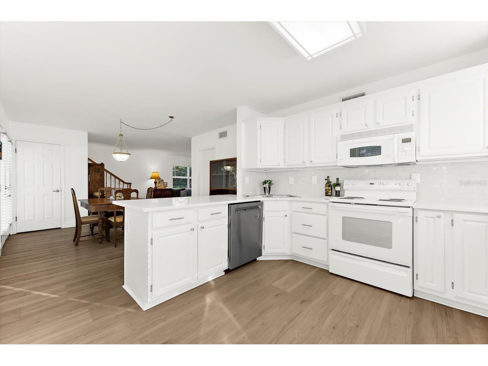 408 Georgia Avenue Crystal Beach FL 34681 TB8479610 image25