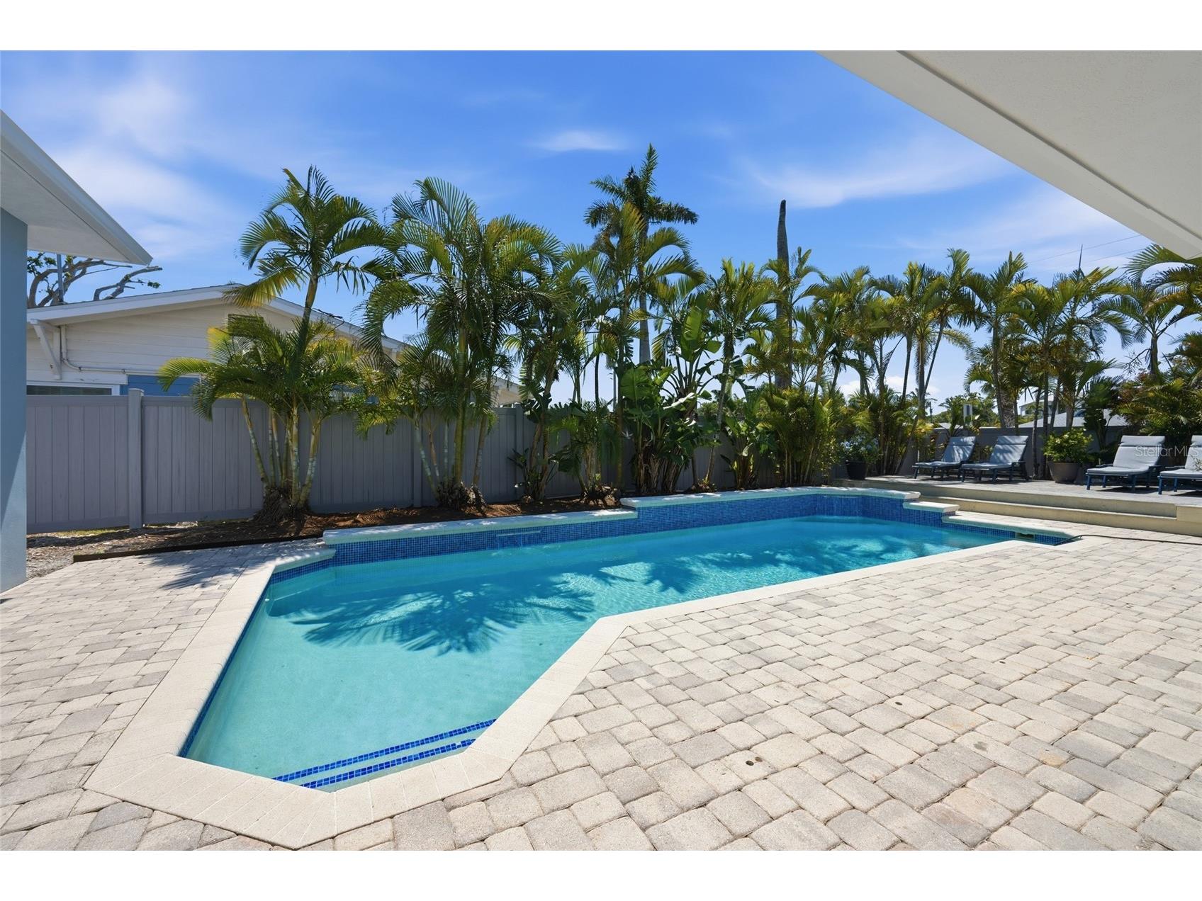 408 Jackson Drive Sarasota FL 34236 A4687364 image11
