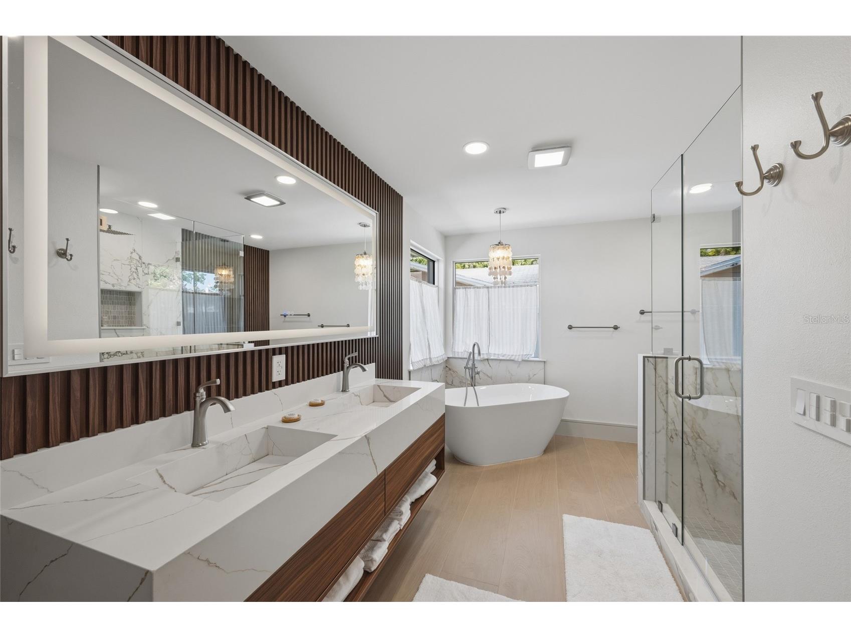 408 Jackson Drive Sarasota FL 34236 A4687364 image17