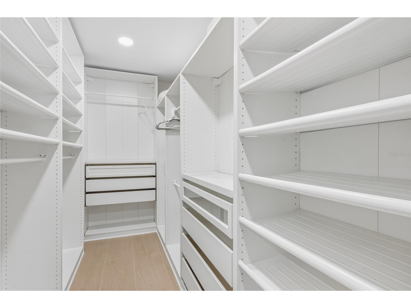 408 Jackson Drive Sarasota FL 34236 A4687364 image22