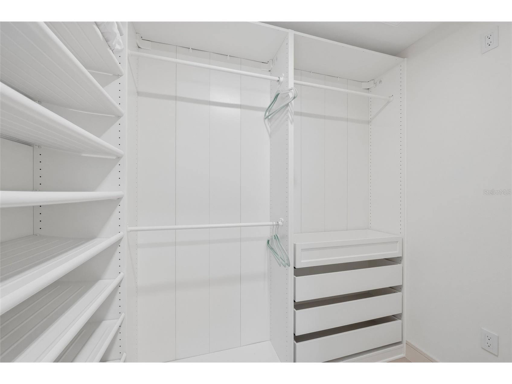 408 Jackson Drive Sarasota FL 34236 A4687364 image24