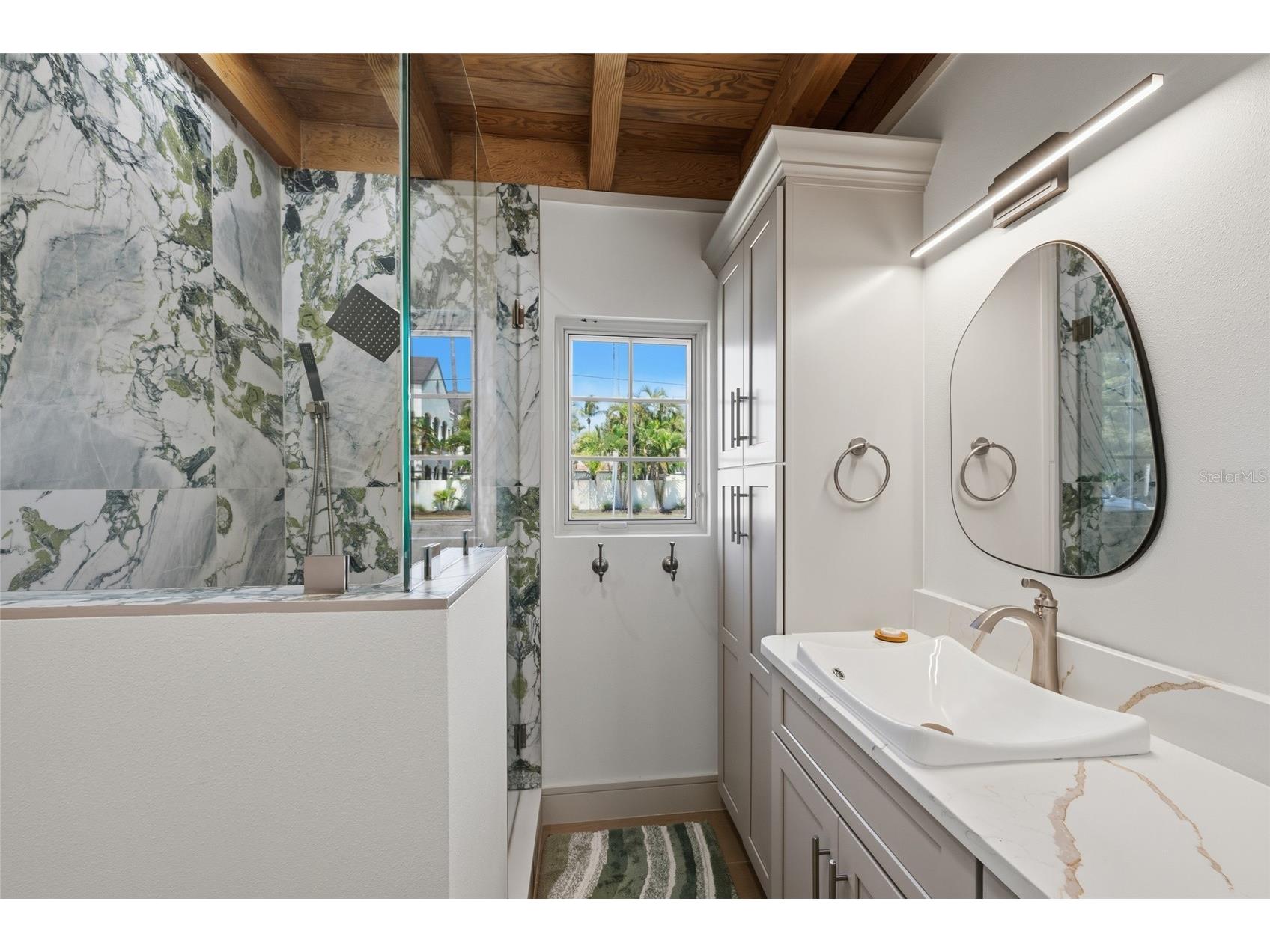 408 Jackson Drive Sarasota FL 34236 A4687364 image30