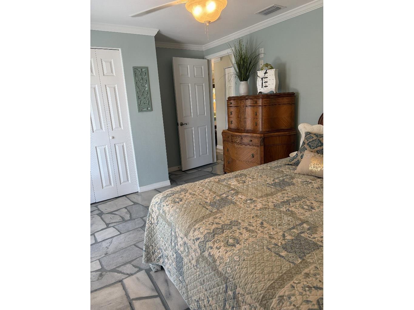 408 Lakeview Drive Oldsmar FL 34677 TB8478309 image32