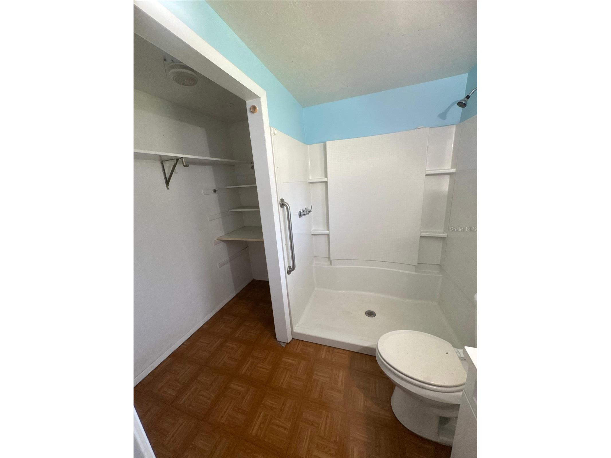 408 Pinewood Avenue Nokomis FL 34275 A4696196 image25