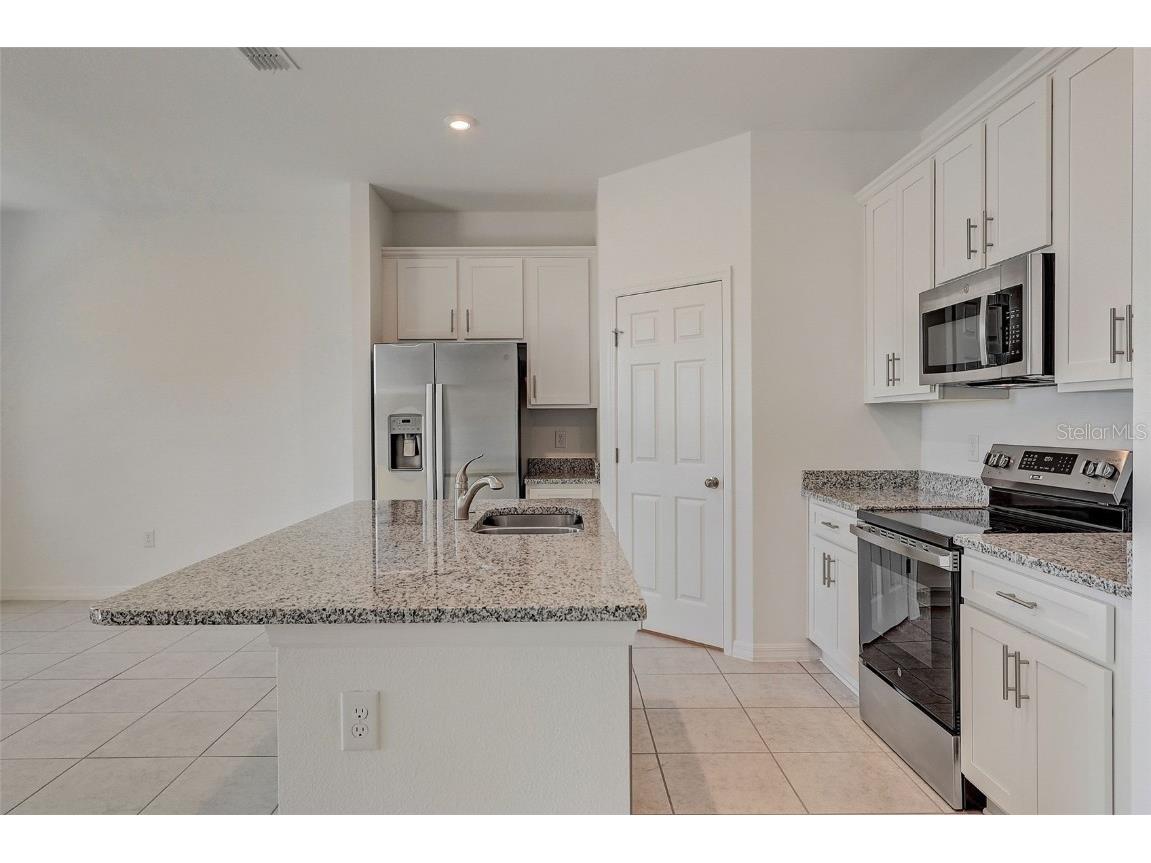 408 Shoreview Sands Avenue Mascotte FL 34753 O6368091 image7