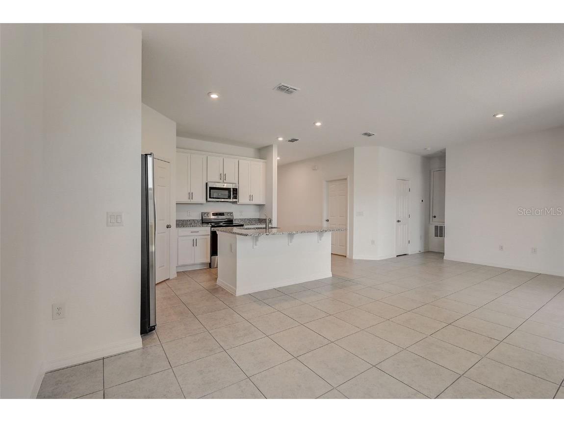 408 Shoreview Sands Avenue Mascotte FL 34753 O6368091 image9