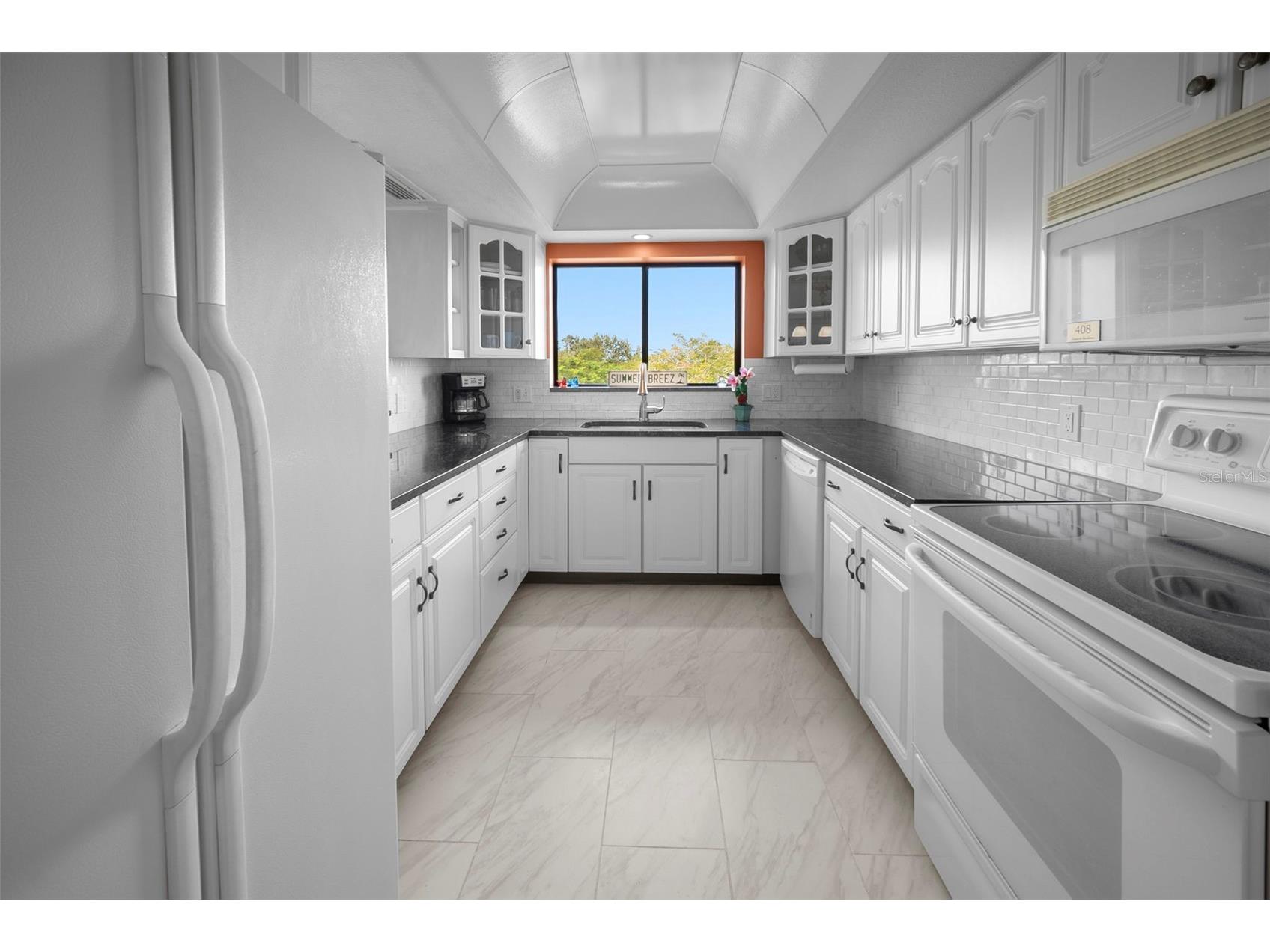 408 Tarpon Point Tarpon Springs FL 34689 W7880519 image4