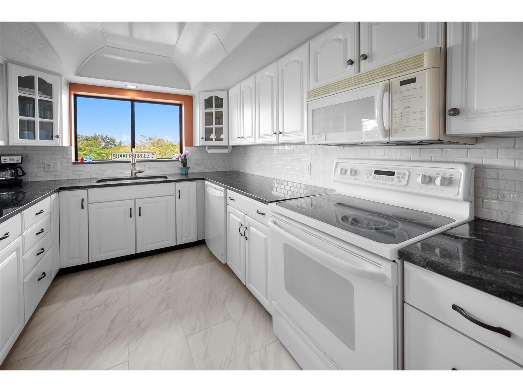 408 Tarpon Point Tarpon Springs FL 34689 W7880519 image5