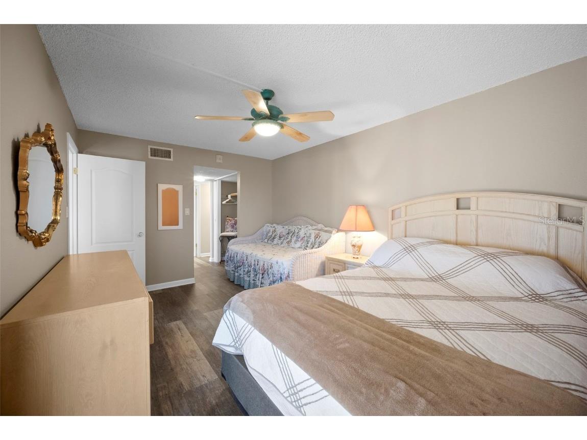 408 Tarpon Point Tarpon Springs FL 34689 W7880519 image7