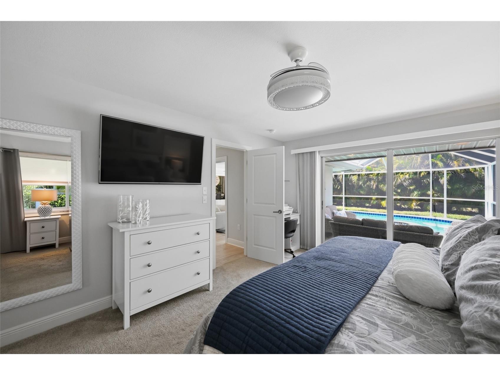 408 Yacht Harbor Drive Osprey FL 34229 - INTRACOASTAL & SARASOTA BAY A4691576 image22
