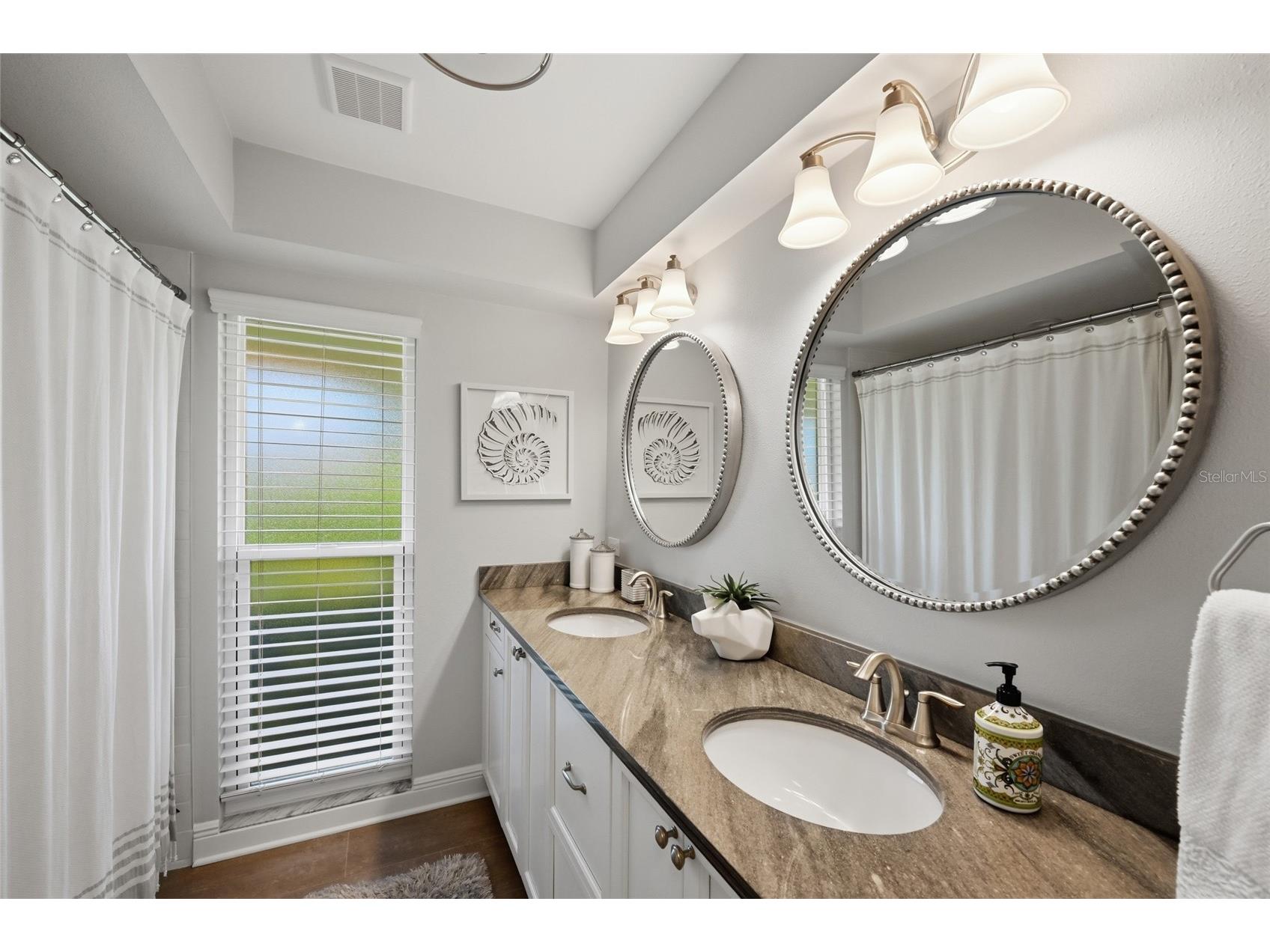 408 Yacht Harbor Drive Osprey FL 34229 - INTRACOASTAL & SARASOTA BAY A4691576 image29