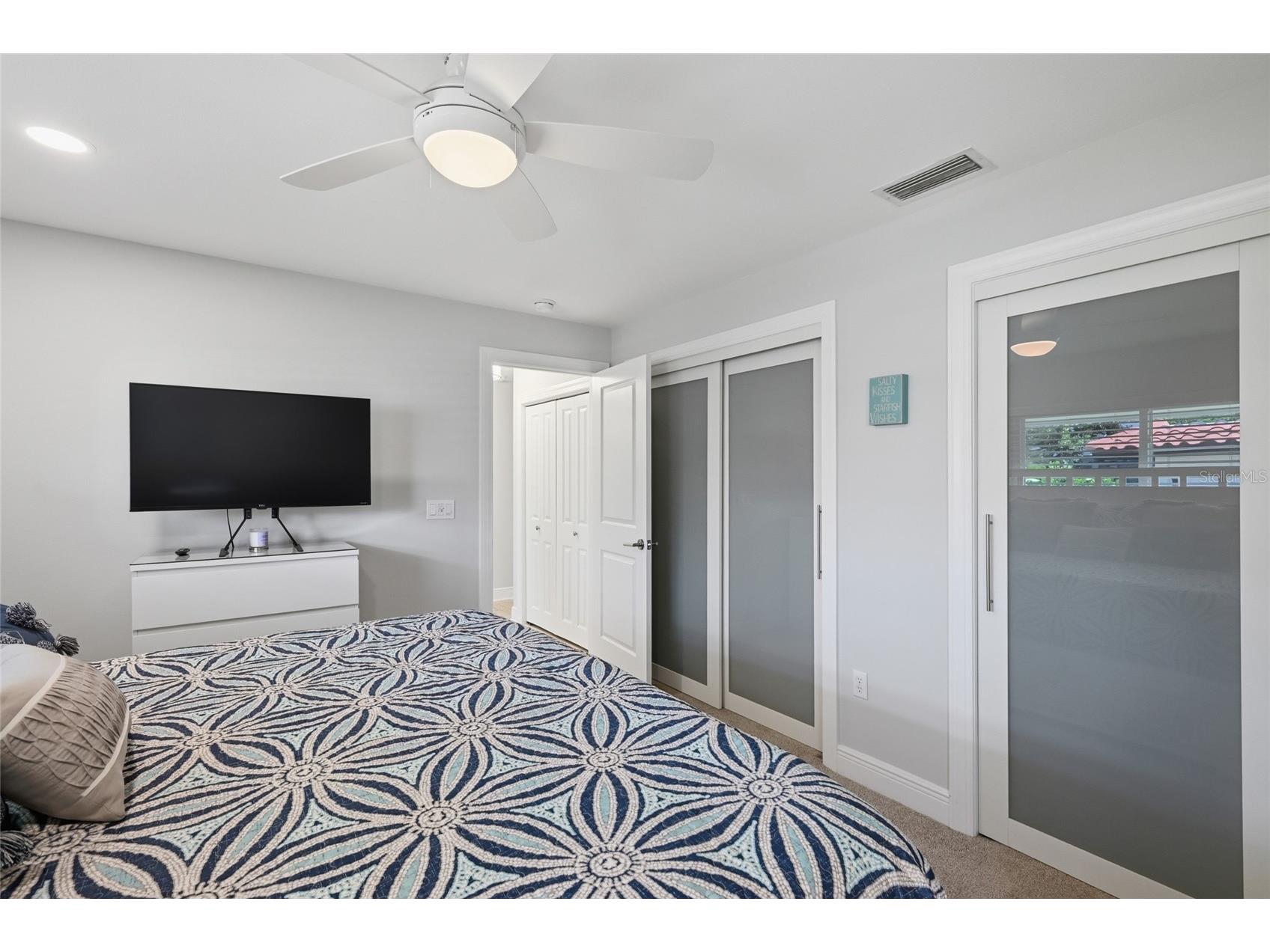 408 Yacht Harbor Drive Osprey FL 34229 - INTRACOASTAL & SARASOTA BAY A4691576 image31