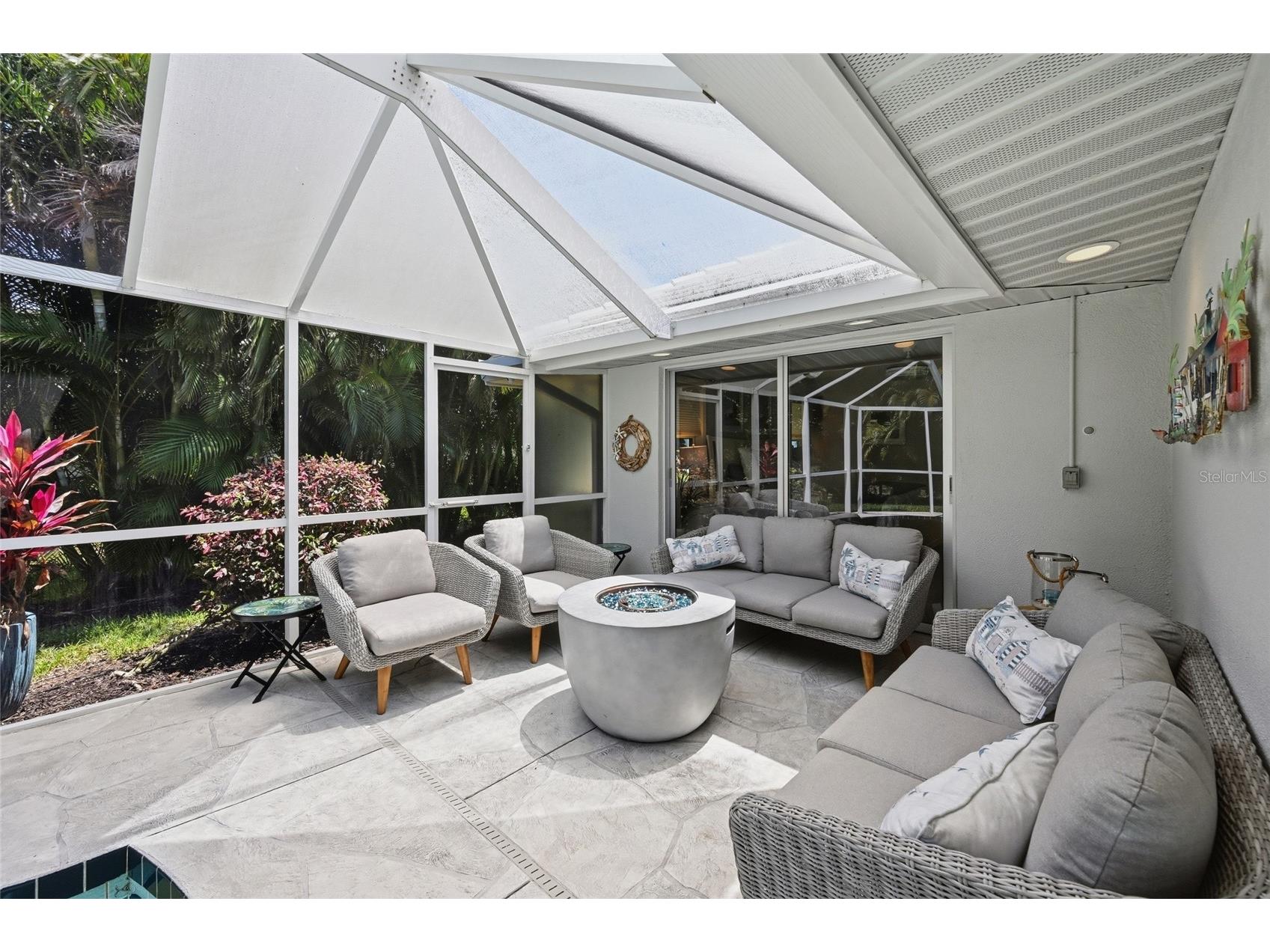 408 Yacht Harbor Drive Osprey FL 34229 - INTRACOASTAL & SARASOTA BAY A4691576 image35