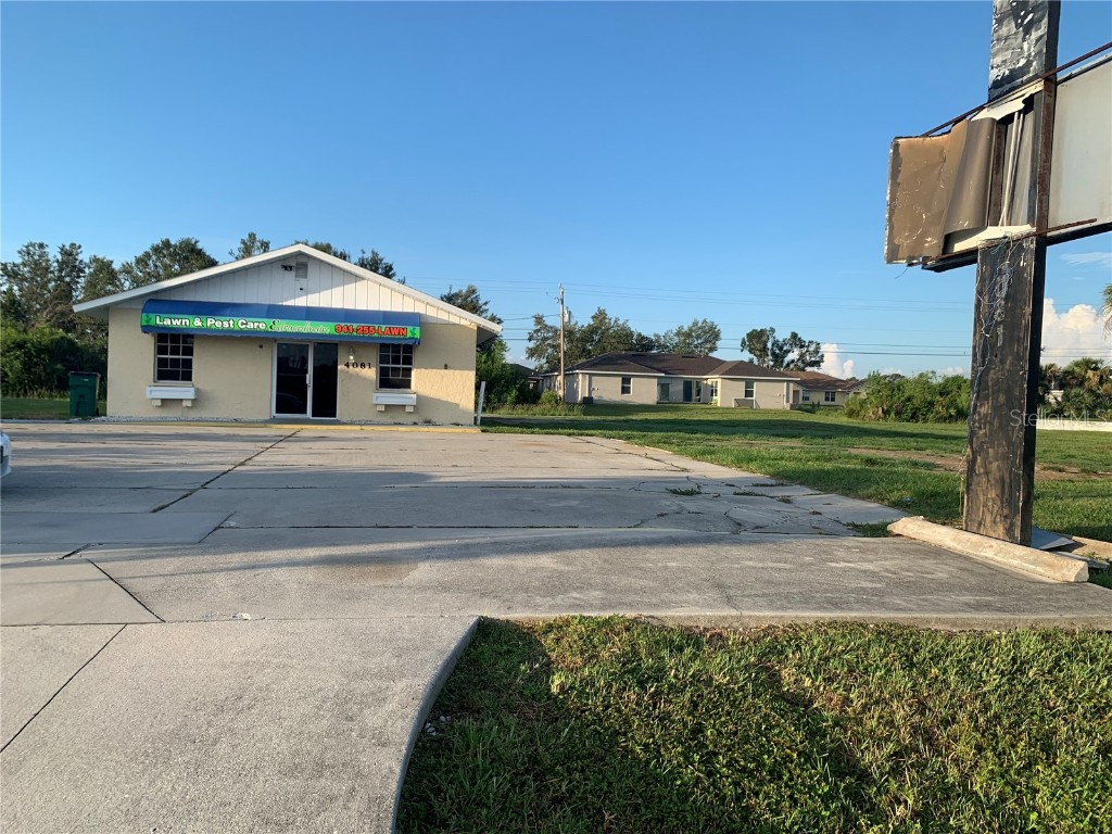 4081 S Access Road Englewood FL 34224 U8228141 image1