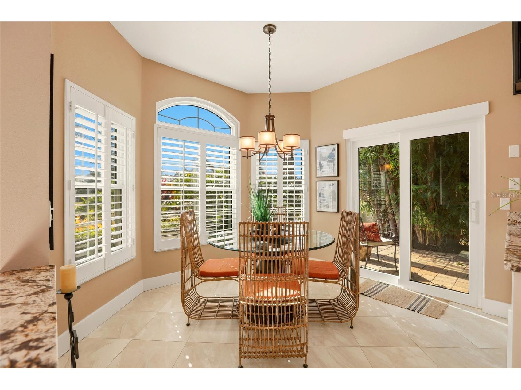 4083 Via Mirada Sarasota FL 34238 A4679398 image16