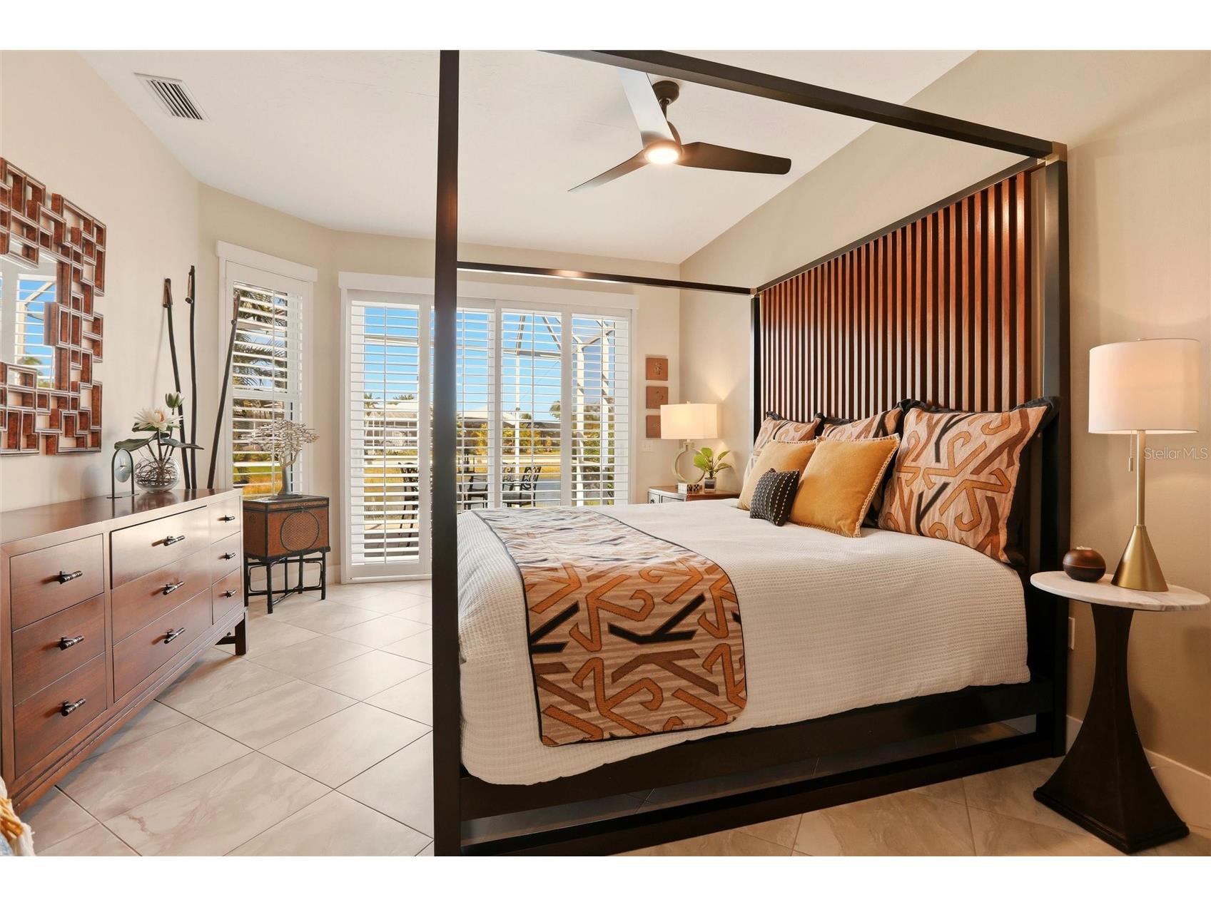 4083 Via Mirada Sarasota FL 34238 A4679398 image18